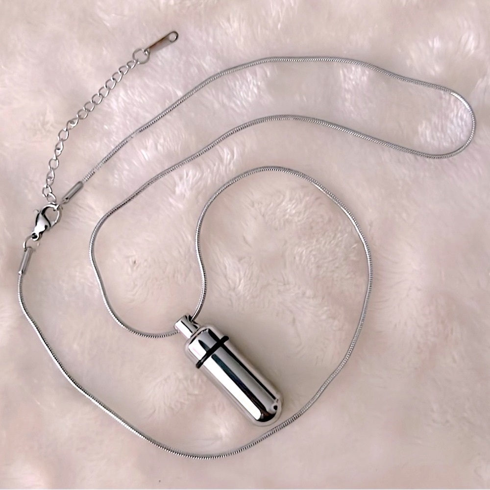 NWT ⚱️ STAINLESS STEEL CREMATION ASH URN KEEPSAKE BULLET CROSS PENDANT NECKLACE - Picture 5 of 13